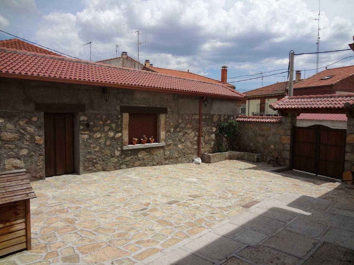 Casa Rural La Gabina Munogalindo Εξωτερικό φωτογραφία